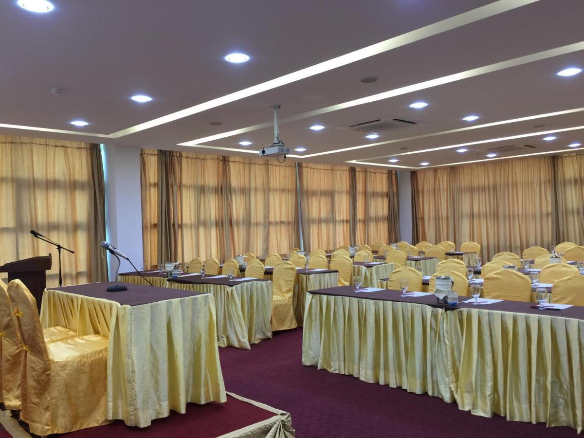 Melang Inn Kuala Pilah Exteriör bild